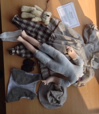 Rozbitá porcelánová bábika Gábina 60cm