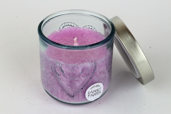 Ručne odlievaná sviečka v sklenenej dóze so srdcom dámsky parfém 190g