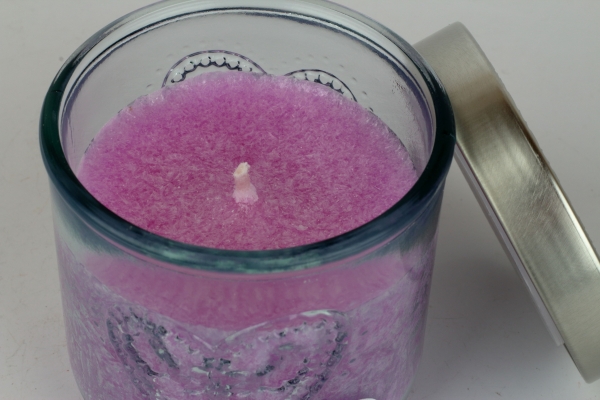 Ručne odlievaná sviečka v sklenenej dóze so srdcom dámsky parfém 190g