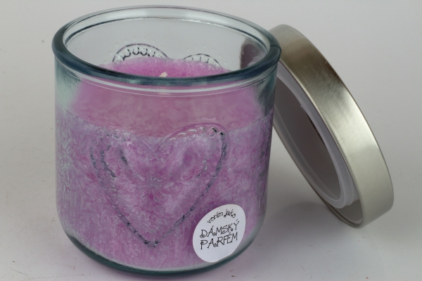 Ručne odlievaná sviečka v sklenenej dóze so srdcom dámsky parfém 190g