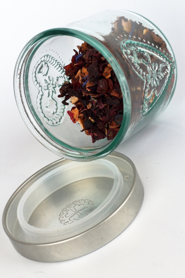 Ručne odlievaná sviečka v pohári levanduľa 480g