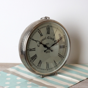 Ručně tepané stolné hodiny Colonial Clock 32x9x33cm