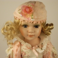 Zberateľská bábika Cecilka 40 cm