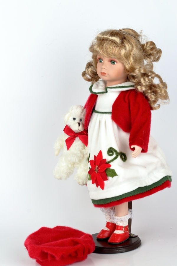 Zberateľská bábika Irma s medvedíkom 47cm