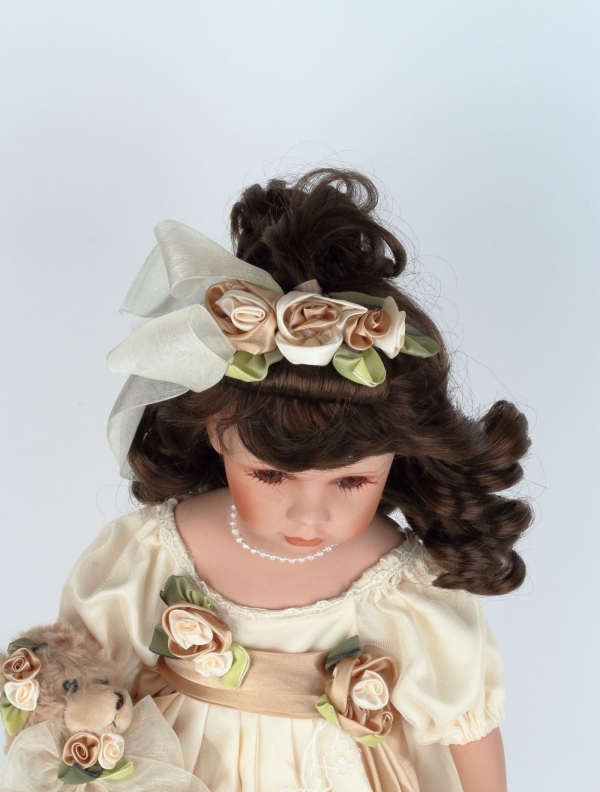 Zberateľská bábika Karolína 48cm