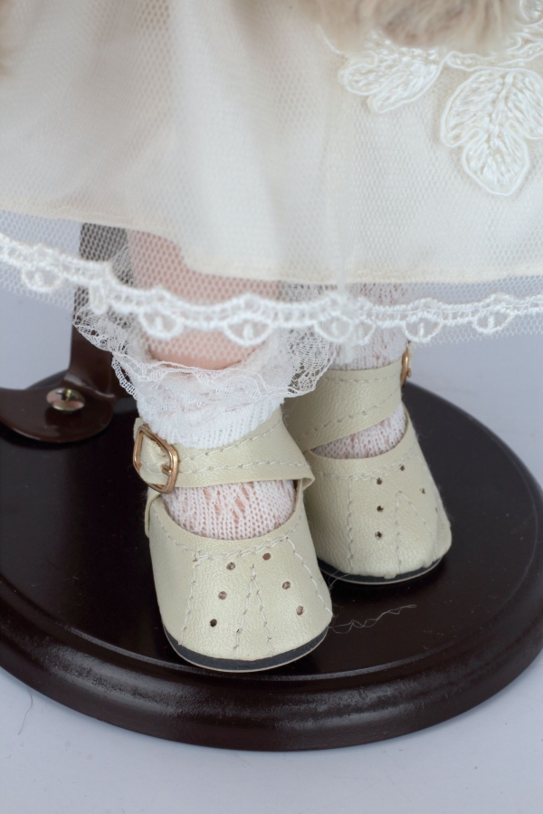 Zberateľská bábika Karolína 48cm