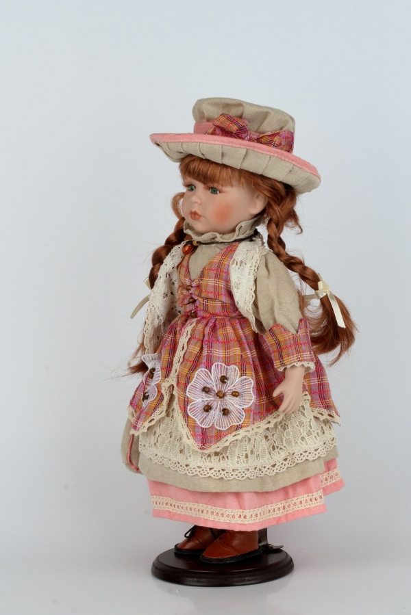 Zberateľská bábika Lily 42cm stojaci