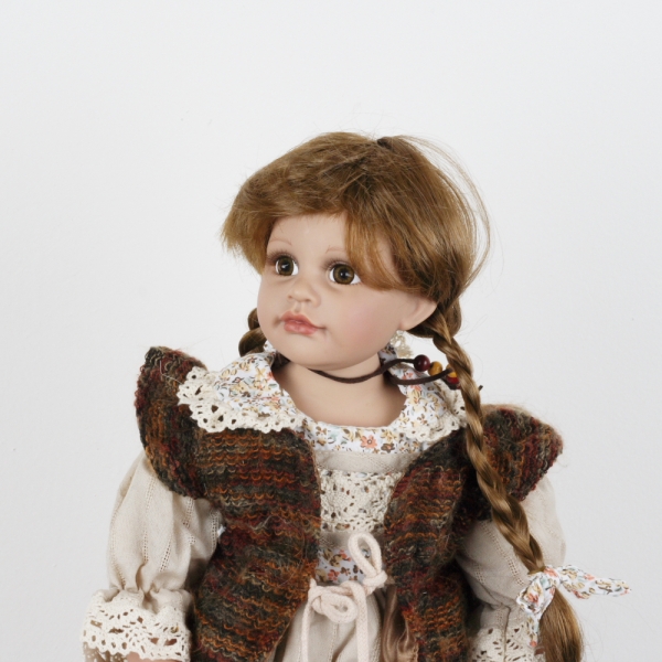 Zberateľská vinylová bábika Ella 53cm