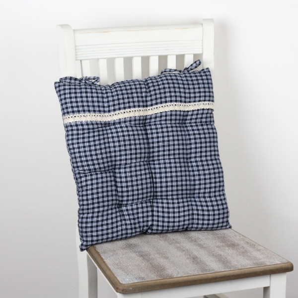 Sedák na stoličku modré kocky 40x40cm