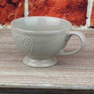 Šedý hrnek se srdíčkem