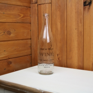 Sklenená fľaša na víno 7,5x7,5x26cm