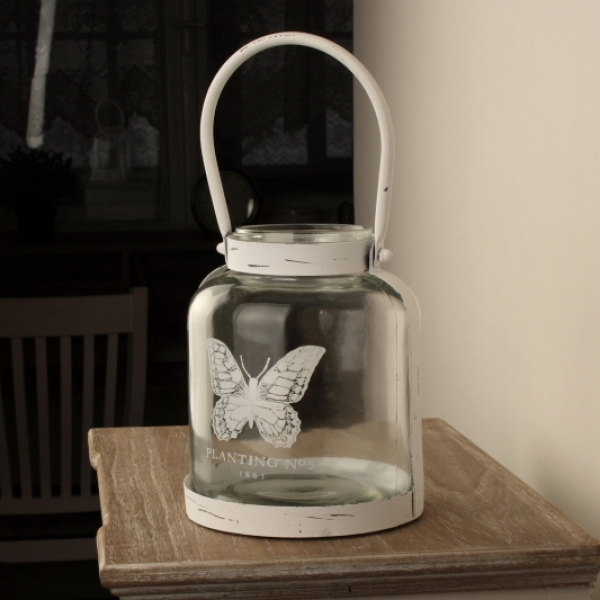 Sklenená lampáš s motýľom biela 15,5x18x15,5cm