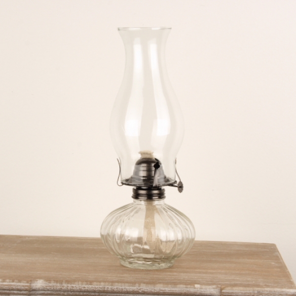 Sklenená petrolejová lampa s rebrovaním 32cm