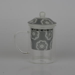 Sklenený hrnček sa sitkom na sypaný čaj 300ml