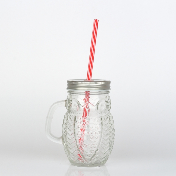 Poháre so slamkou sova