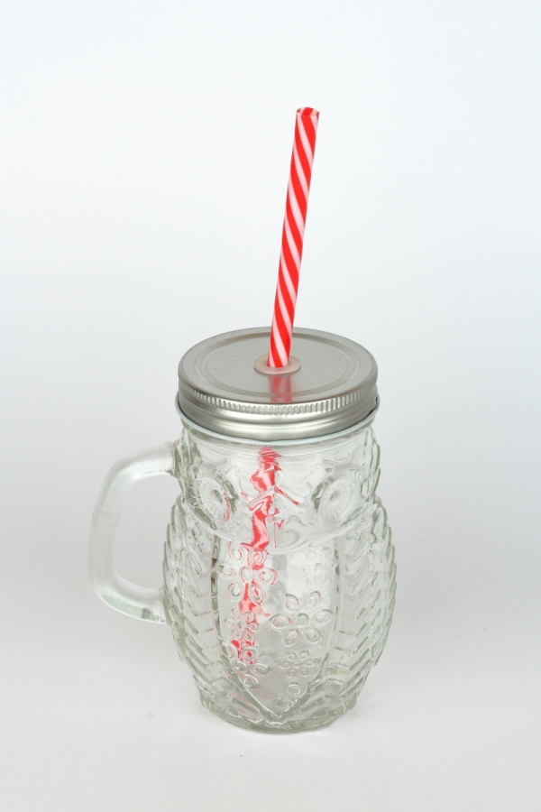 Poháre so slamkou sova