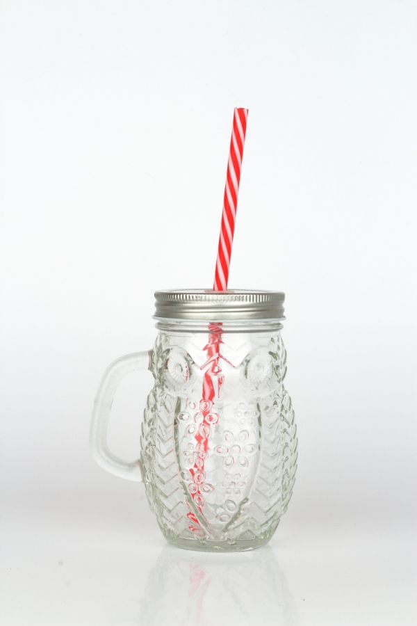 Poháre so slamkou sova