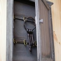 Skrinka na kľúče 32x40cm