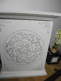 Skrinka na kľúče s ornamentom 30,5x24cm