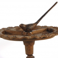 Slnečné hodiny z liatiny s vtáčikom 22cm