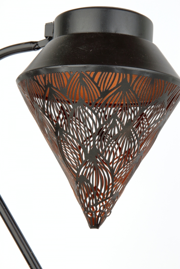 Solárny záhradný lampáš so zápichom do trávníka