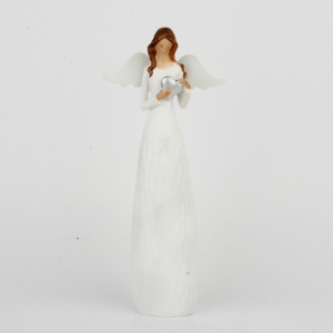 Soška anjela so srdcom pri srdci