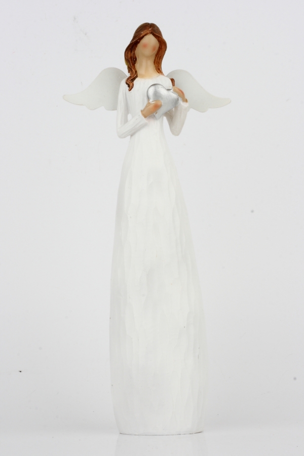 Soška anjela so srdcom pri srdci