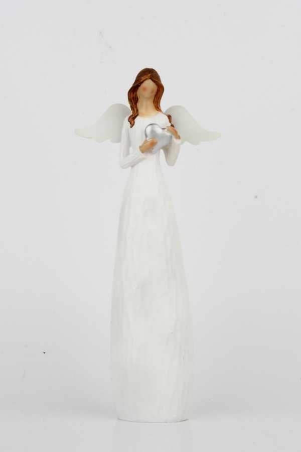 Soška anjela so srdcom pri srdci