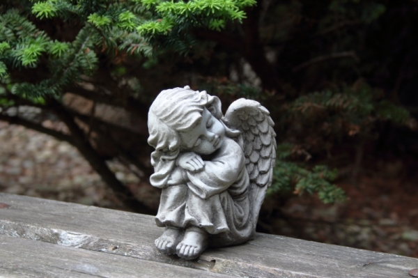 Soška anjela z betónu 18cm