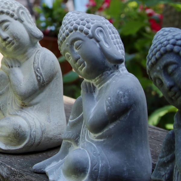 Soška Budhu sediaci 12x16x11cm