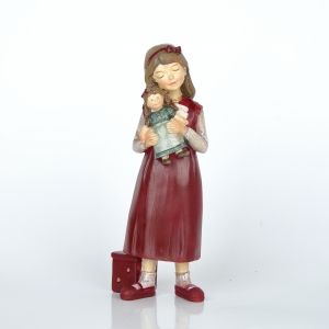 Soška dievčatko s bábikou 21cm