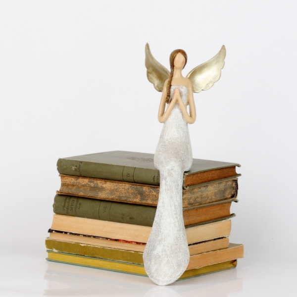 Soška sediaceho anjela s glitrami 30cm