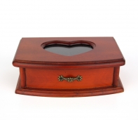 Šperkovnica s preskleným vekom v tvare srdcom 18,5x11,5cm