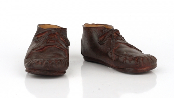 Staré detské topánky ako dekorácia 13x6x5cm