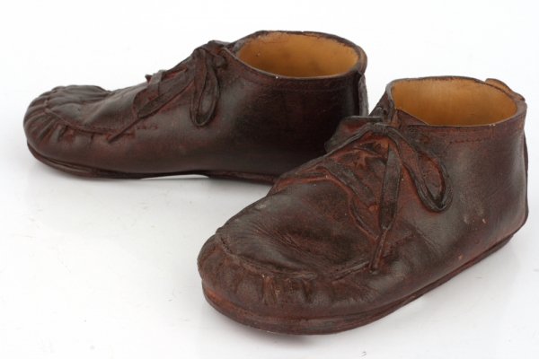 Staré detské topánky ako dekorácia 13x6x5cm