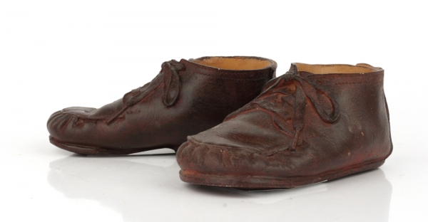 Staré detské topánky ako dekorácia 13x6x5cm