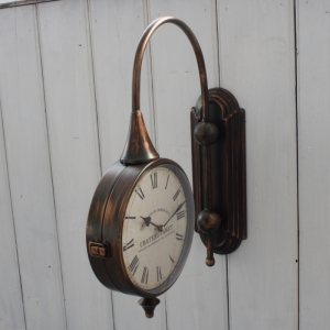 Starodávné hodiny - vyřazeno