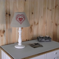 Tienidlo na lampu červené srdce 15cm