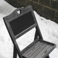 Stojan na kvety - malé poškodení drevenej konštrukcie truhlíka