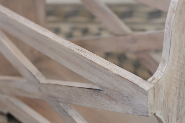 Stojan na noviny 60x60x30cm