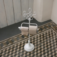 Stojan na toaletný papier 71cm