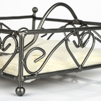 Stojan na servítky so srdiečkom 19x19x7,5cm