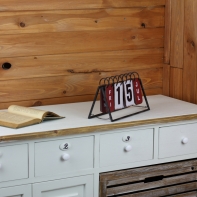 Stolový kalendár 27 cm