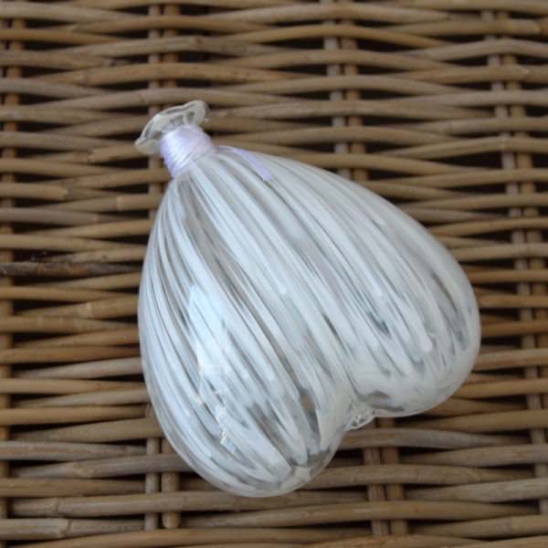 Svadobná dekorácie závesný balónik srdce 17x15cm