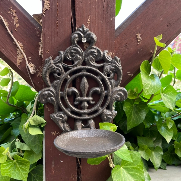 Svietnik nástenný liatina 16,5x24x12cm