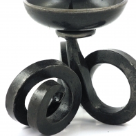 Svietnik zakroucenec ručne kovaný 11cm