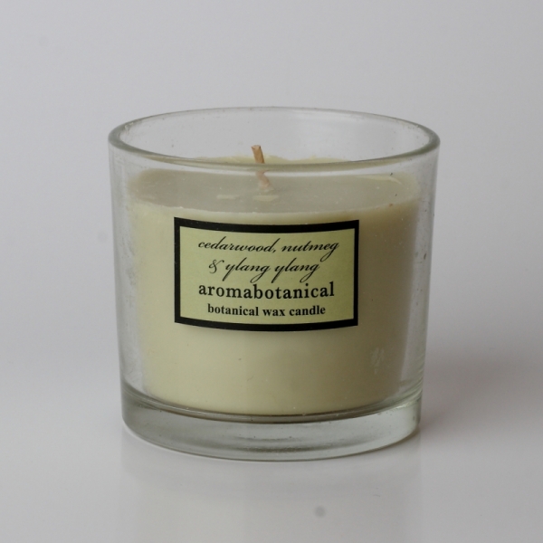 Sviečka Aromabotanical cédrové drevo 180g 