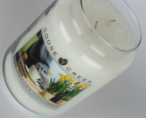 Sviečka v skle biely čaj s bergamotom Goose Creek 680g