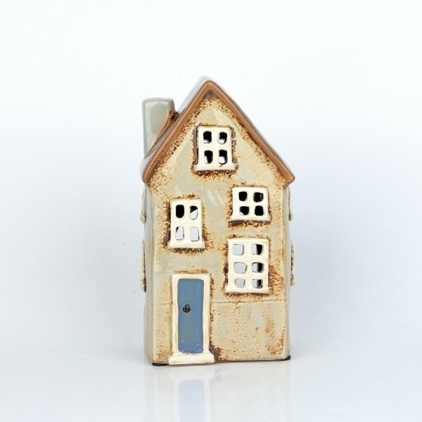 Svietiaci vianočný domček 10 x 18,5 x 7,5cm