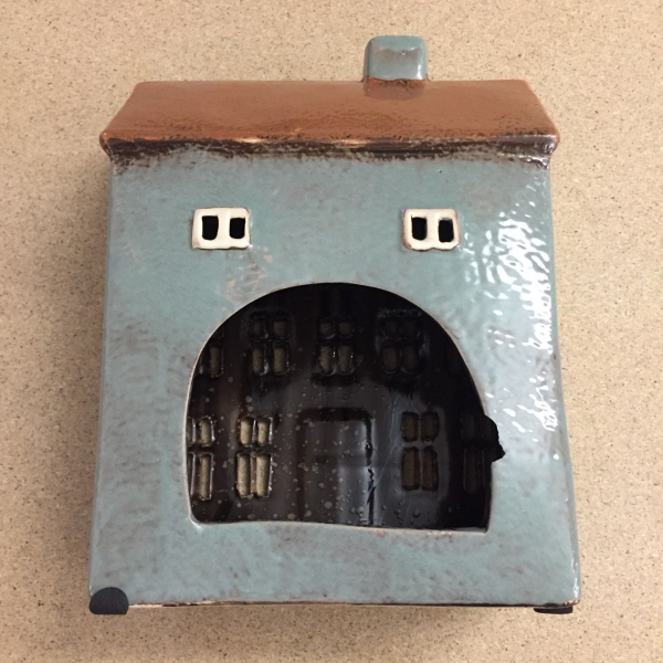 Svietiace vanočny domček - vyradené